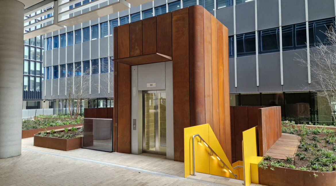 2 Aldermanbury Square